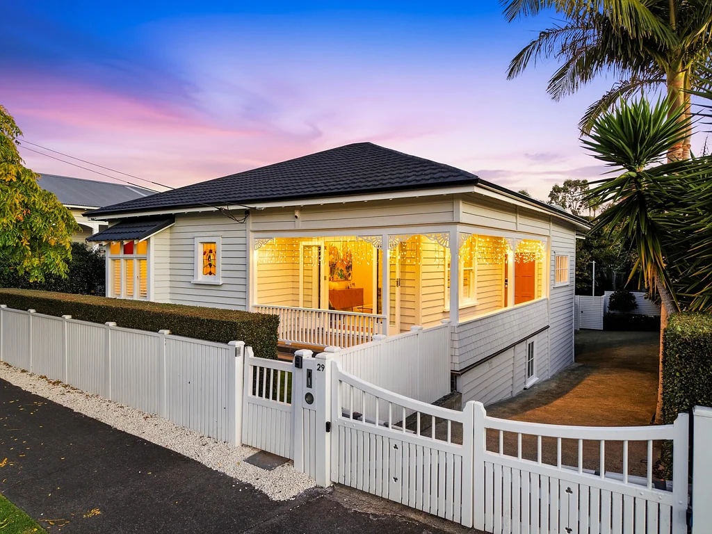 Mount Eden 4कमरा Beautifully renovated, brilliantly located