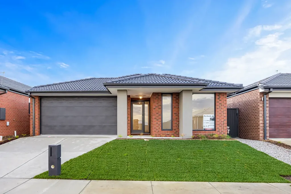 NEAR NEW FOUR BEDROOM HOME IN WINTER VALLEY
