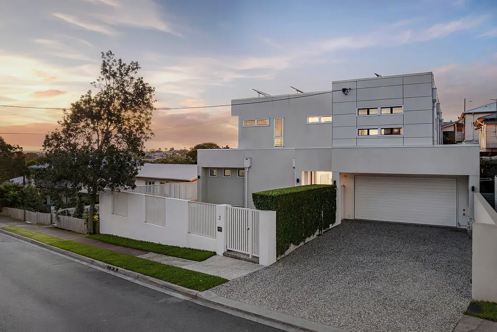 Manly 5部屋 MANLY VILLAGE LIFESTYLE - DESIGNER FAMILY HOME MOMENTS FROM THE WATER
