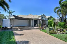 15 Heliconia Court, Mount Louisa