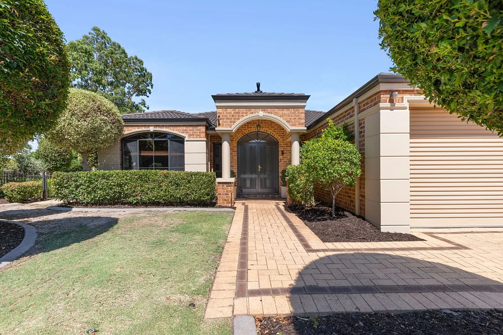 2 Buvelot Turn, Southern River, WA 6110