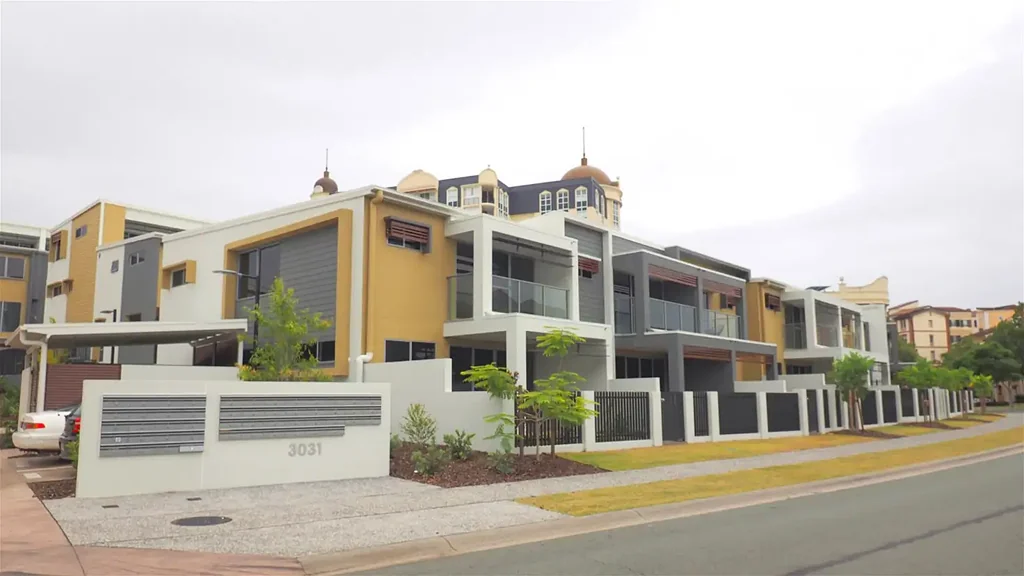 27/3031 The Boulevard, Carrara, QLD 4211