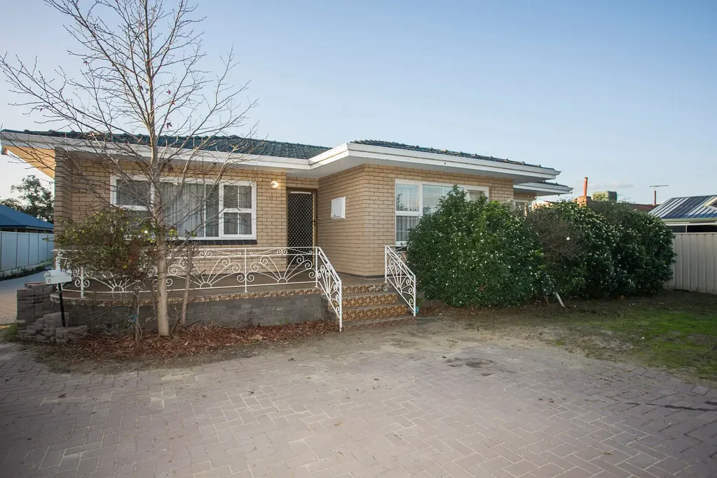 17 Morley Drive East, Morley, WA 6062