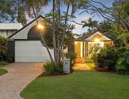 27 Eighth Avenue, St Lucia, QLD 4067, 4房, 3浴, 独立屋