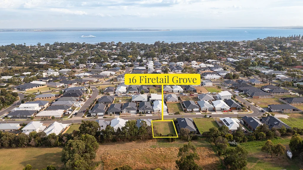 16 Firetail Grove, Cowes, VIC 3922