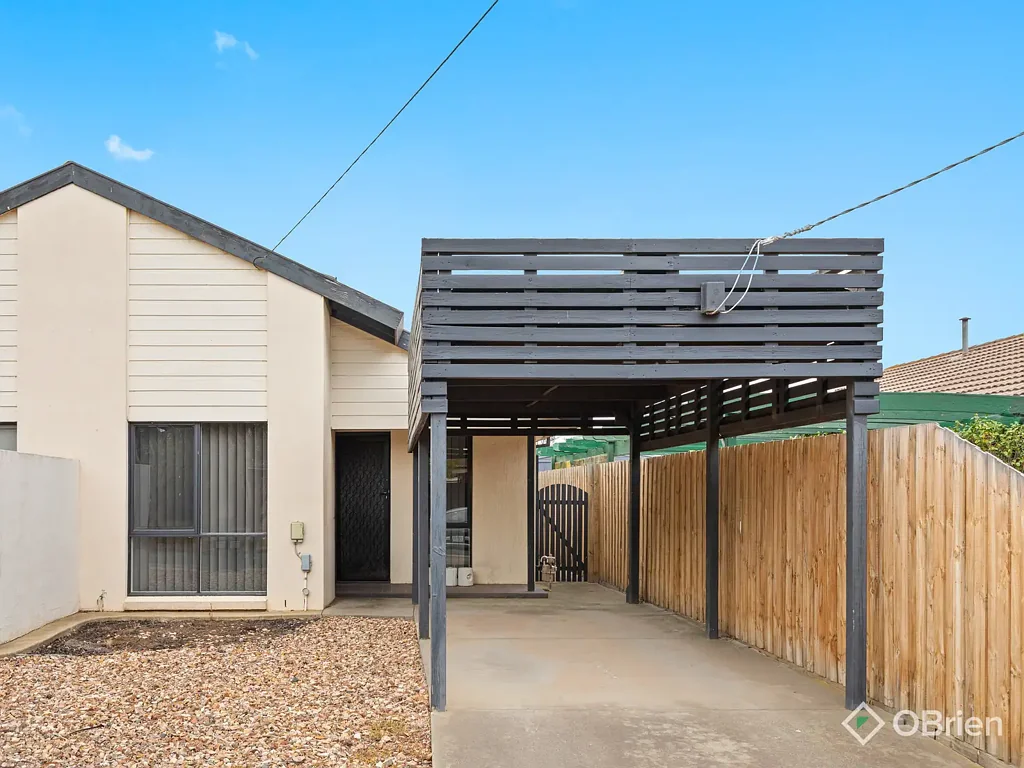 2/14 Outlook Drive, Werribee, VIC 3030