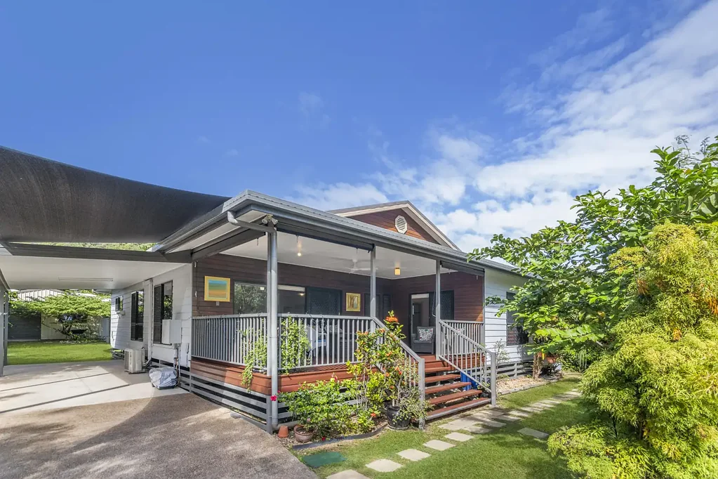 Horseshoe Bay 4房  Immaculate Family Home in Prime Horseshoe Bay Location