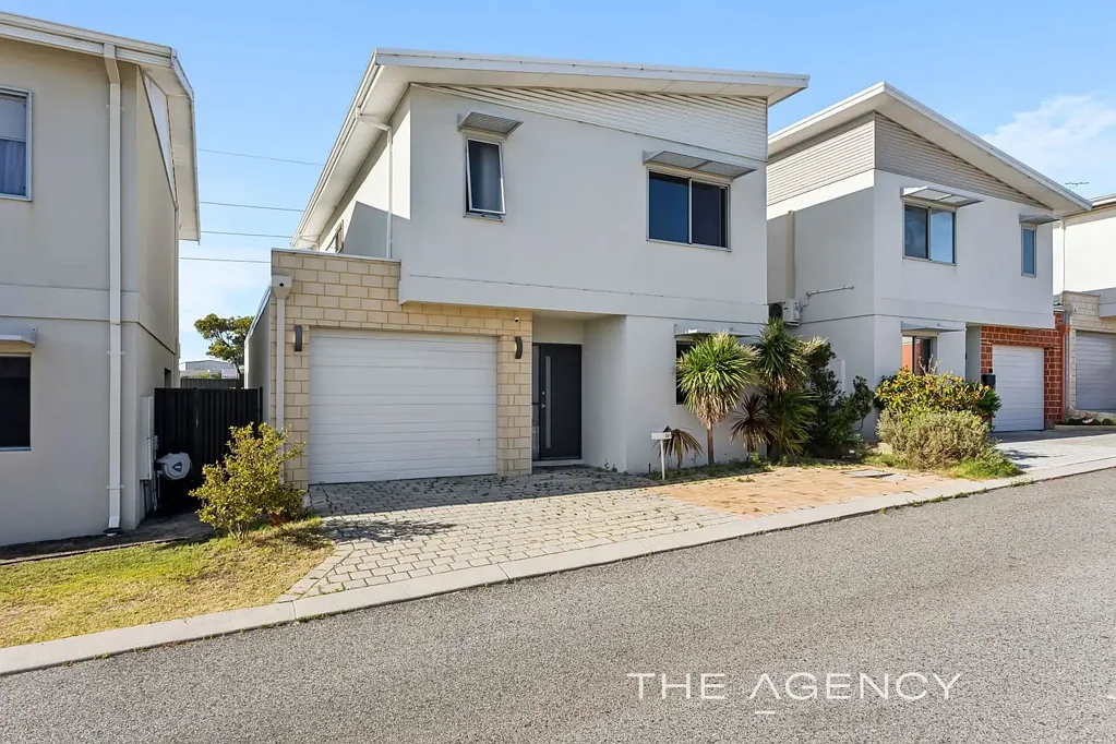 20 Emily Loop, Madeley, WA 6065