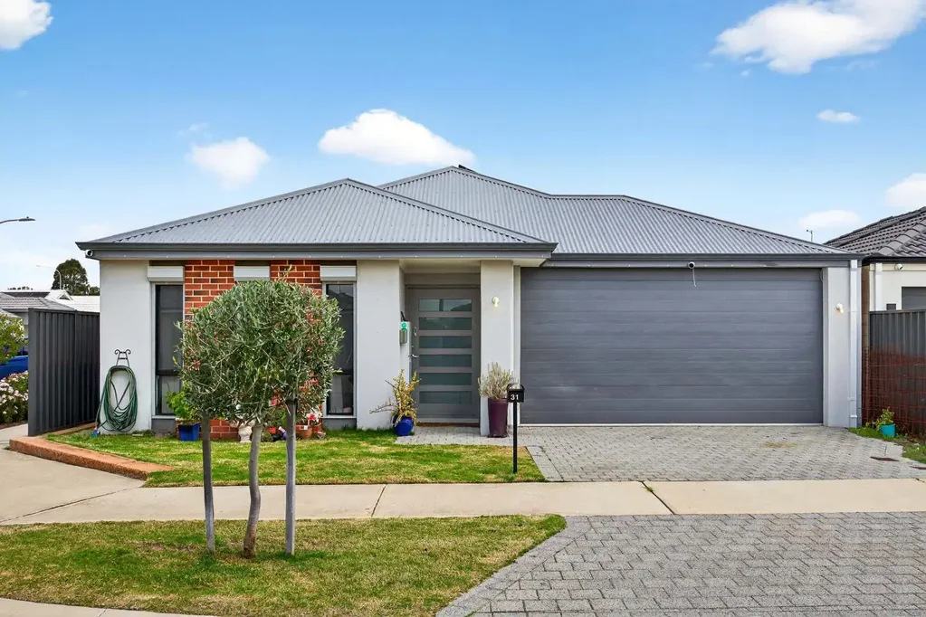 31 Dynasty Way, Forrestdale, WA 6112