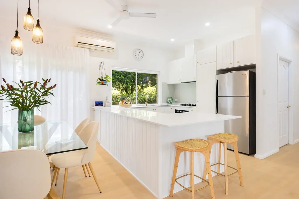 Woombye 5房  OWNERS HAVE PURCHASED ELSEWHERE - ALL GENUINE OFFERS CONSIDERED!