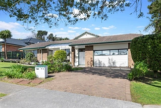 12 Meadowland Drive, Somerville, Manukau City