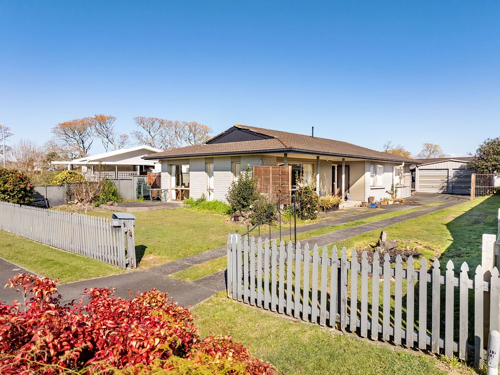 Dinsdale 3ਬੈੱਡਰੂਮ Dinsdale Renovation: Unlock Potential.