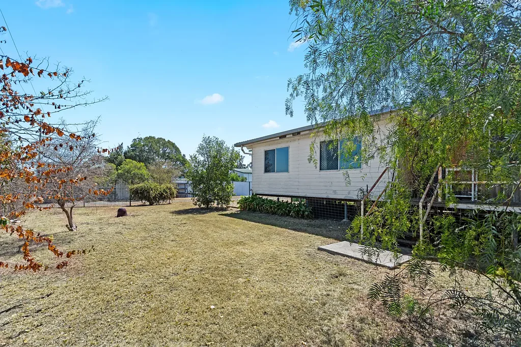 Jondaryan 4બેડરૂમ Serious Shedding, Substantial Water & Family Space