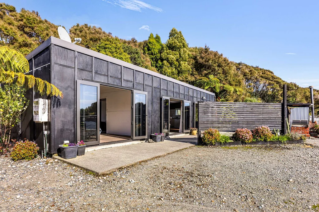 Westport 3બેડરૂમ Grow, Gather, and Relax