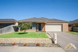 6 Barton Pl, Eastwood