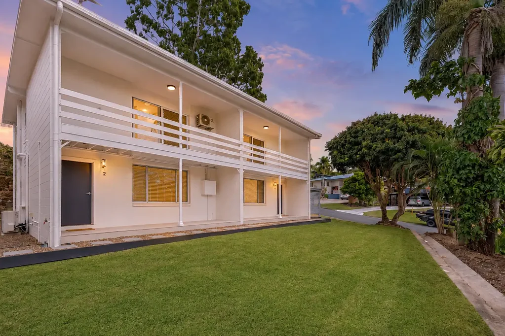 Cannonvale 6Kwarto Two Fully Renovated Homes. One Title. Endless Potential.