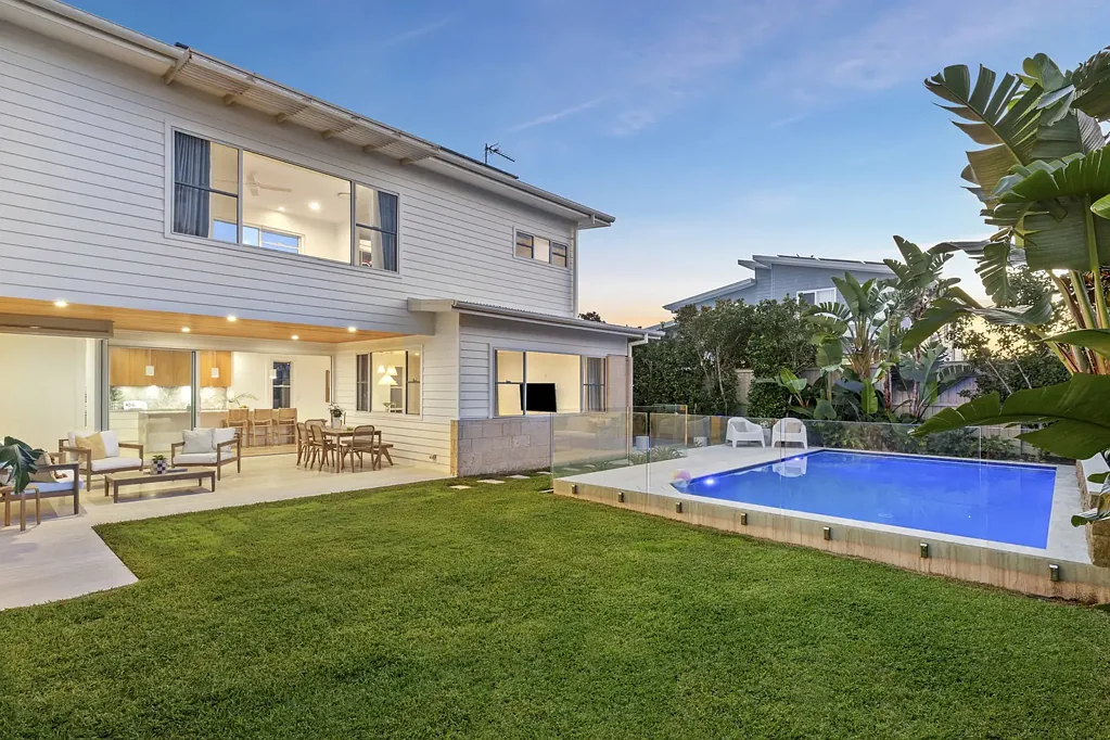 Kingscliff 5chambre Refined Luxury Family Living with Exceptional Indoor-Outdoor Connection