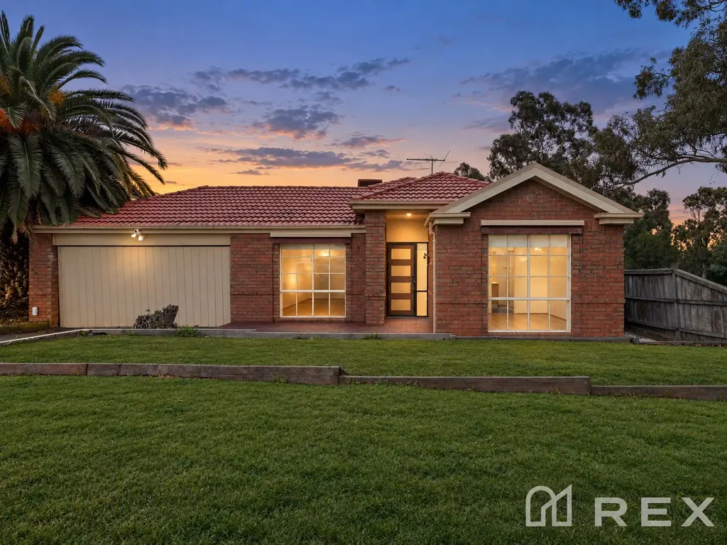 Narre Warren South 4Kwarto Spacious Family Living in a Quiet Court Location