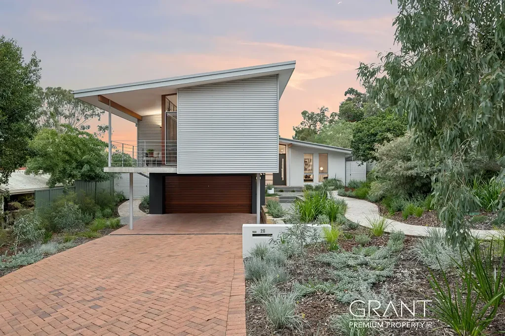 Mount Pleasant 4房  Elevated family retreat