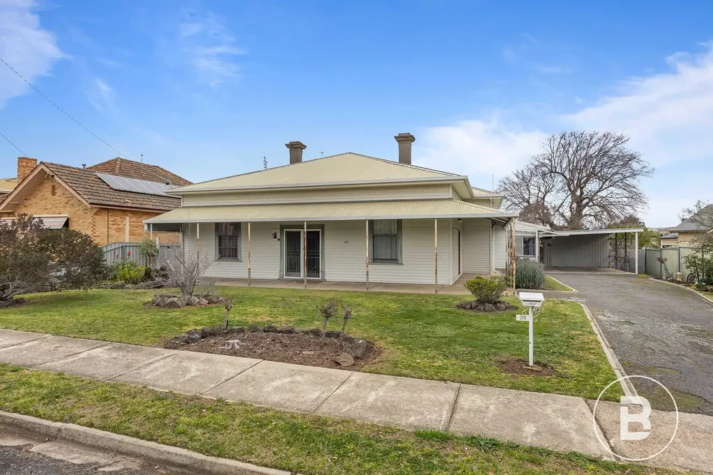 Stawell 4 Bedroom Classic Family Home on 1200m²