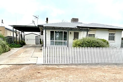 7 Eyre Highway, Ceduna