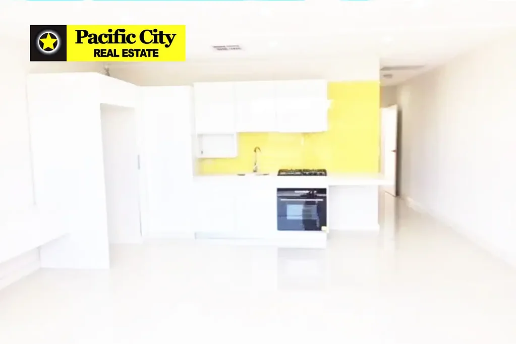 NEWLY BUILT APARTMENT IN A SMALL BLOCK