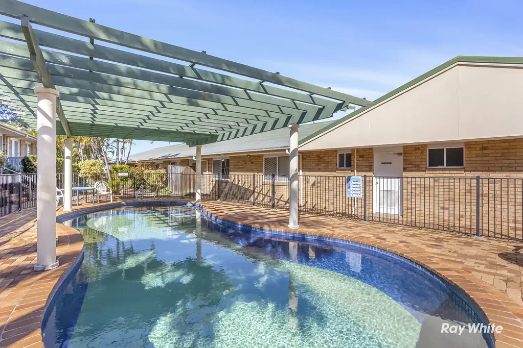 Modern 1-Bedroom Furnished Unit in Prime Coastal Location