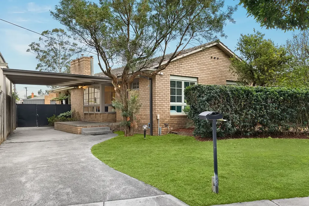 Burwood East 3غرفة نوم Deceased Estate, Executor Sale at Auction