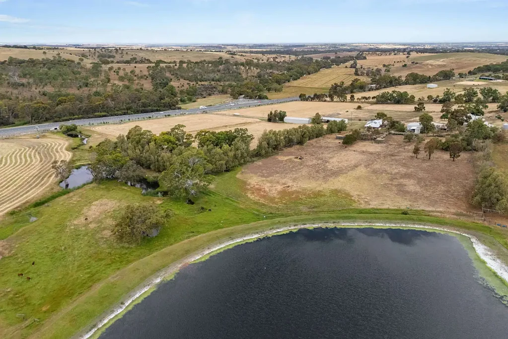 Strathalbyn 7Zimmer Bold horizons & a boundless lifestyle: 38 hectares of cinematic living in the Adelaide Hills