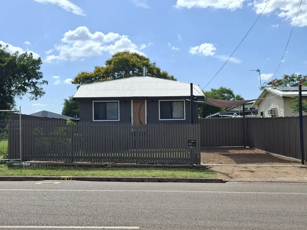 Charters Towers City 3غرفة نوم Turnkey Investment with Style, Space & Strong Returns