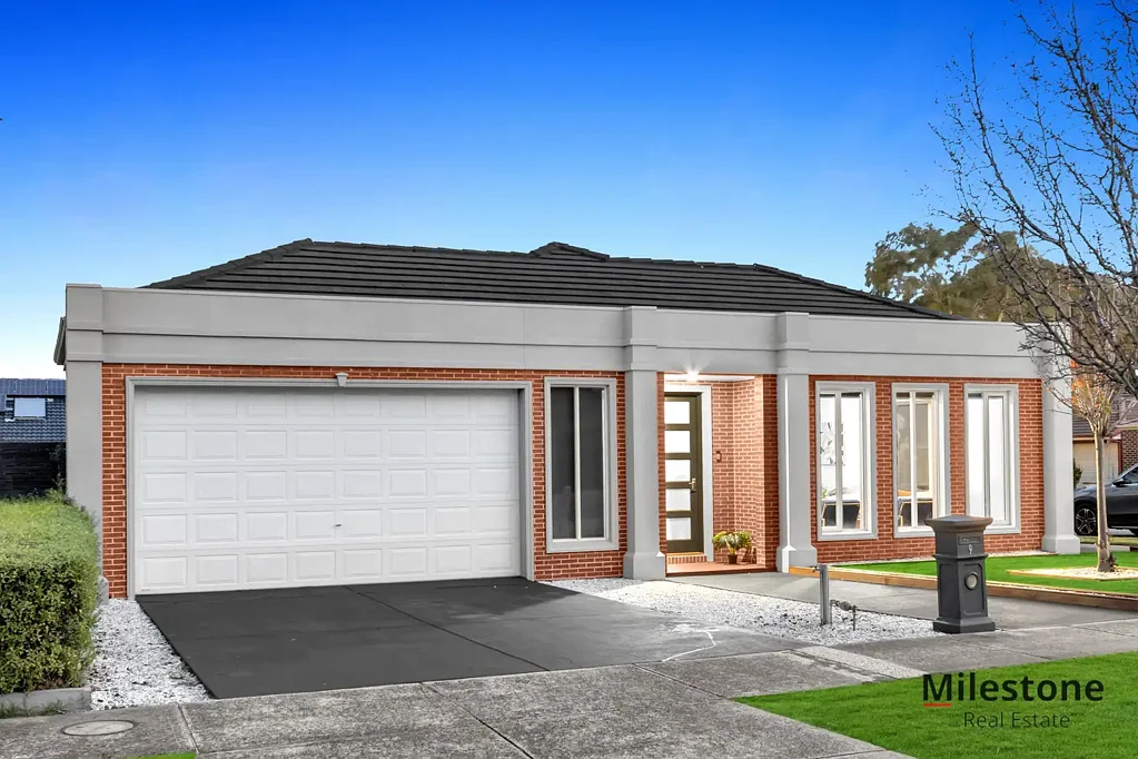 9 Bulga Wattle Circuit, Lyndhurst, VIC 3975