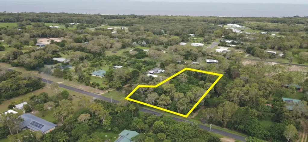 Forrest Beach 4,041 SQ.M. (JUST UNDER 1 ACRE) BEACH BLOCK IN RURAL AREA!