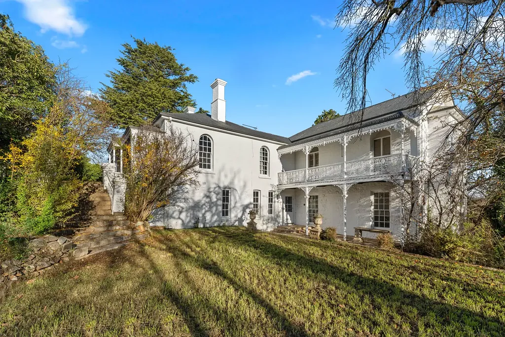 Goulburn Historic Homestead Set on 107 Acres