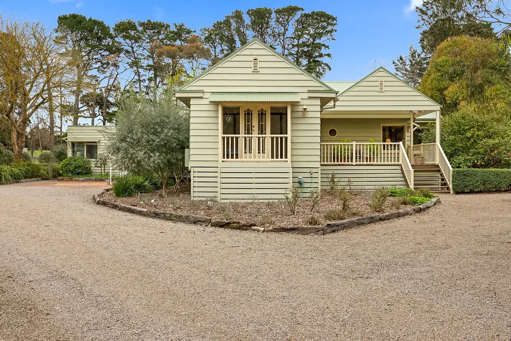 Somerville 4 Slaapkamer Country Living with Timeless Character & Space