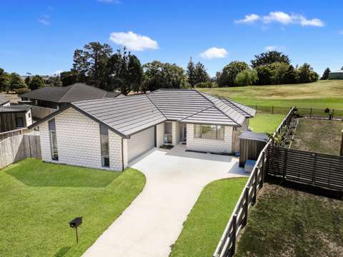 Te Kauwhata 4房  Golf Views Or Rental Returns - No Plan B