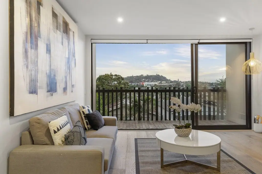 Grey Lynn 3침실 Auction 30 July at 1.30PM (unless sold prior)