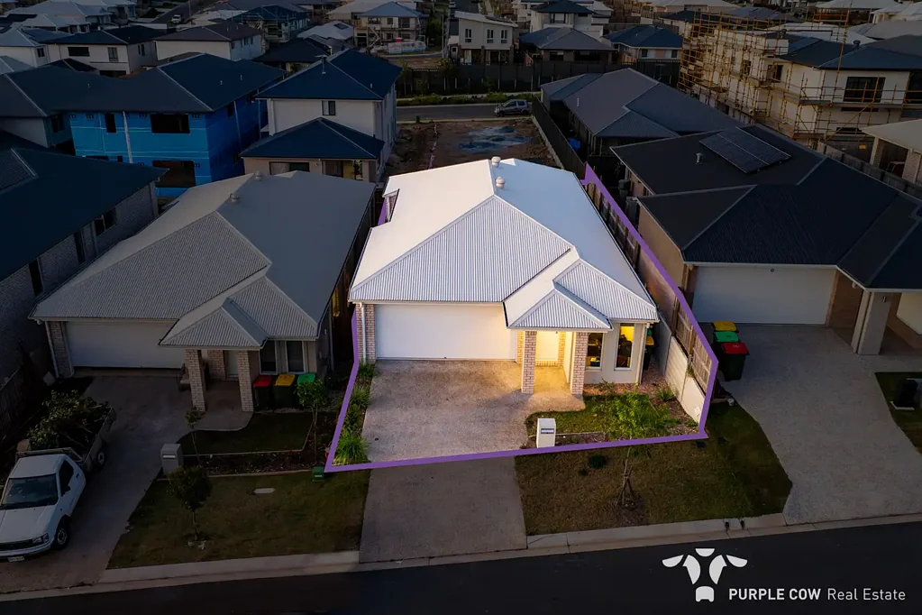 9 Alberg Street, Spring Mountain, QLD 4300