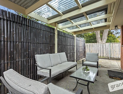 2/41 Finlay Street, Frankston, VIC 3199, 2房, 1浴, Unit