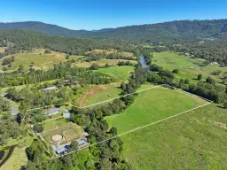 33 Darwalla Road, Mount Nathan