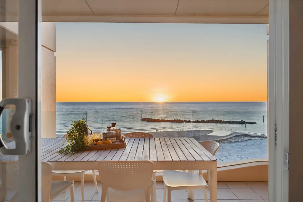 60/3 Holdfast Promenade, Glenelg, SA 5045