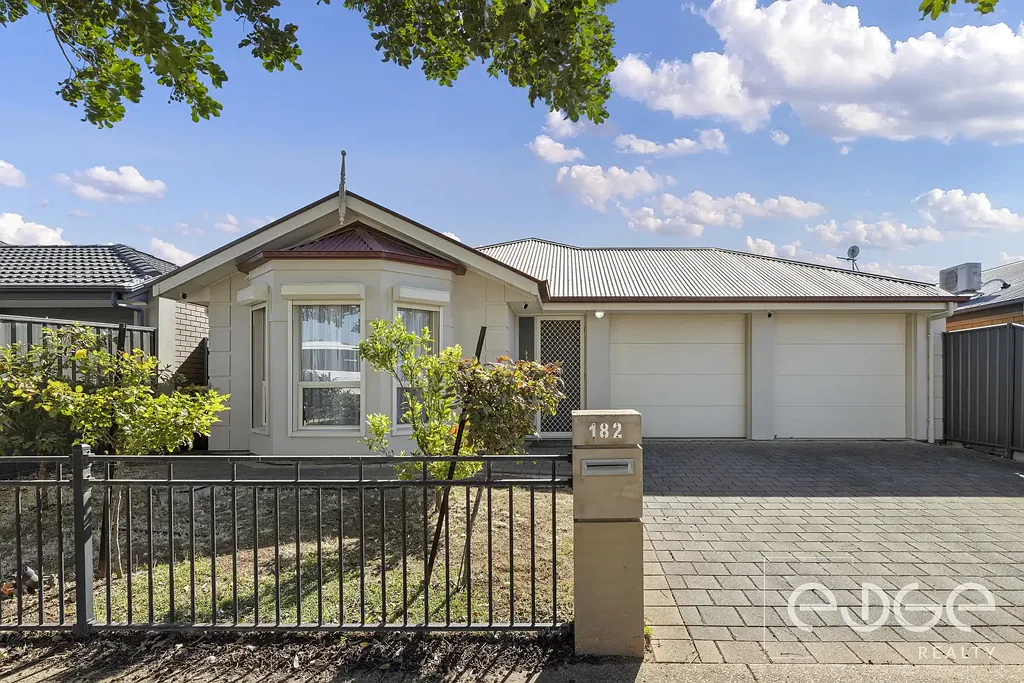 Andrews Farm 3房  A Fresh New Feel with All the Family Essentials!