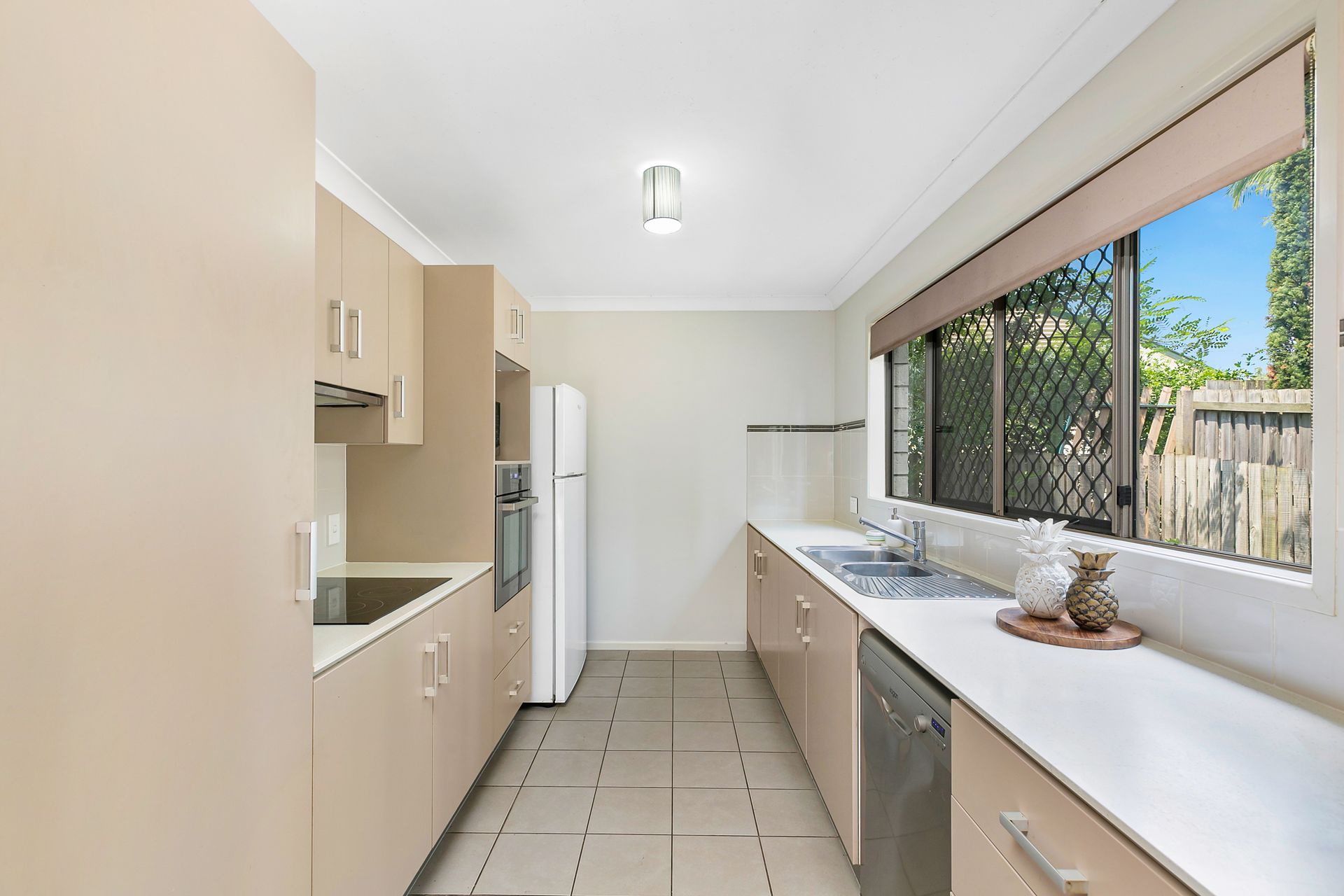 255 TOOHEY RD, TARRAGINDI QLD 4121, 0 habitaciones, 0 baños, House