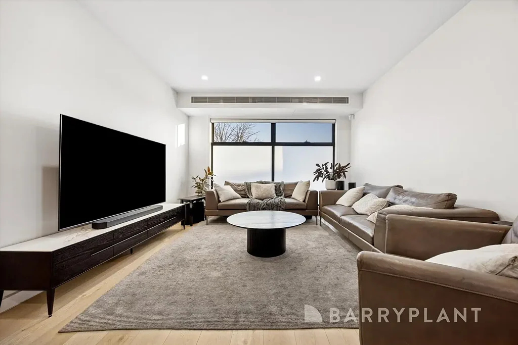 Bulleen 4 Slaapkamer Designer Lifestyle Luxury with Lift Accessibility