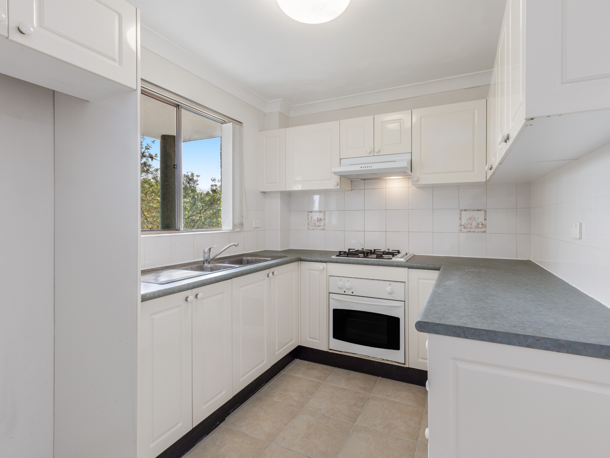 8 ROCKDALE ST, ROCKDALE NSW 2216, 0 غرف, 0 حمامات, Unit