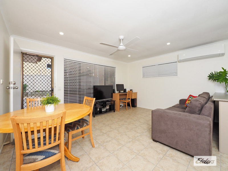 CHERRY BLOSSOM 8 EFYMIA CT, DAISY HILL QLD 4127, 0 habitaciones, 0 baños, Townhouse