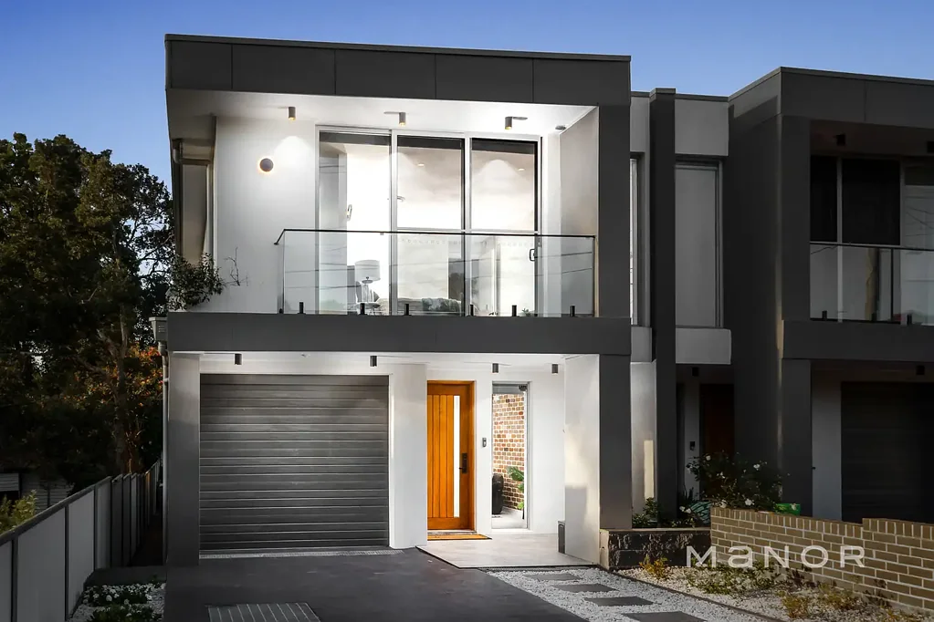 Contemporary Family Living in a Convenient Location