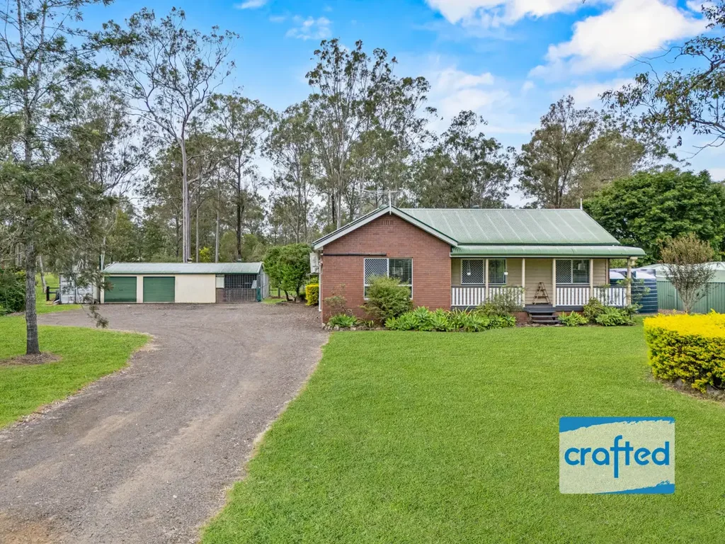South Maclean 3غرفة نوم Acreage Life 🍃 | Renovated Character Home With Big Land