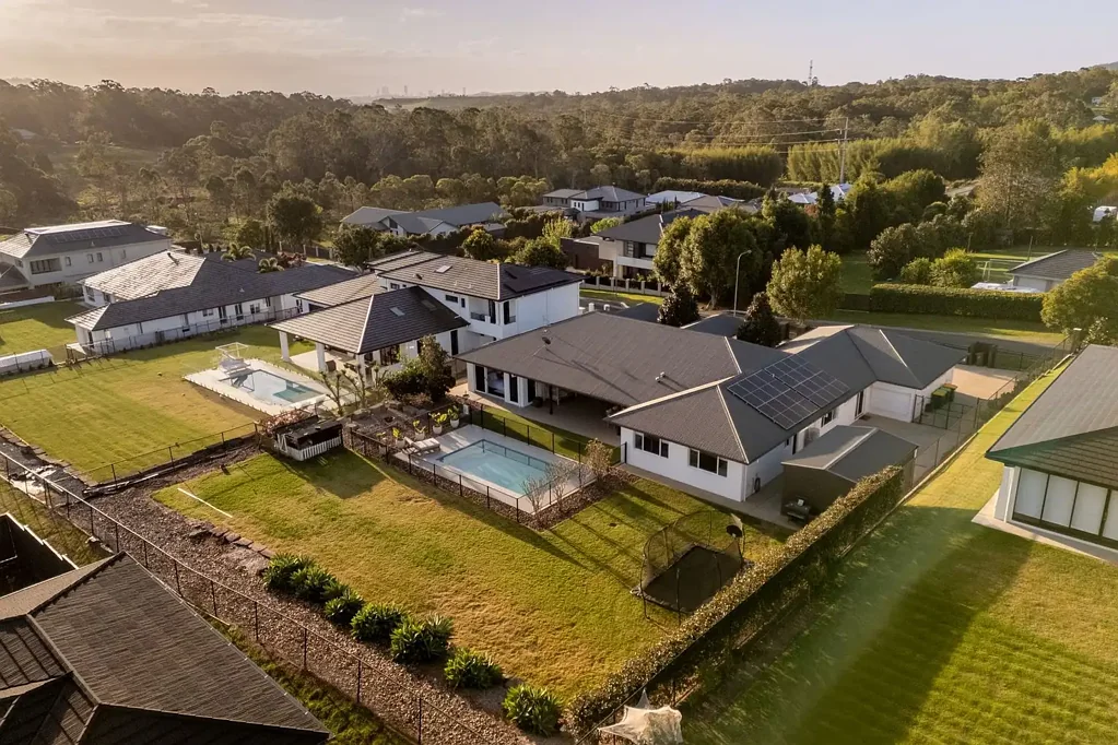 Rochedale 5 Bedroom Sprawling Sophistication and Serenity