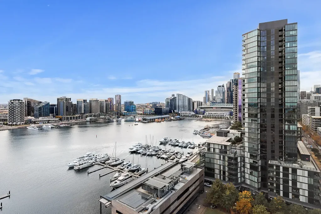 1709/915 Collins Street, Docklands, VIC 3008