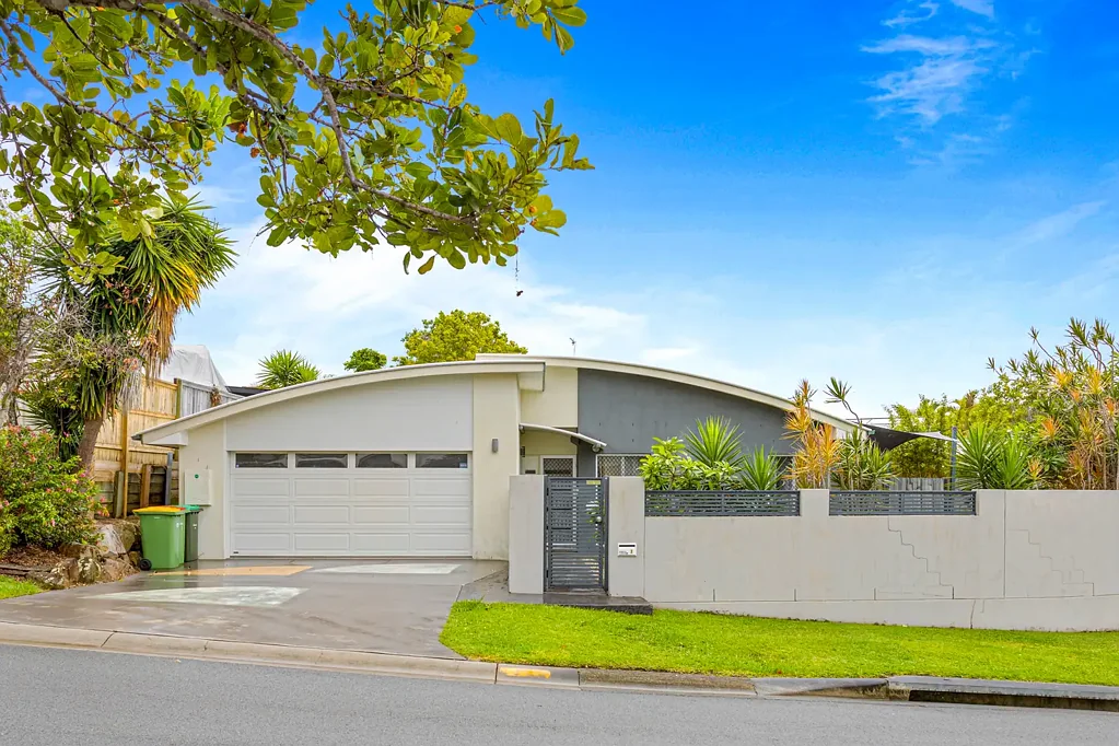 Modern Family Living in Prime Upper Coomera Location!